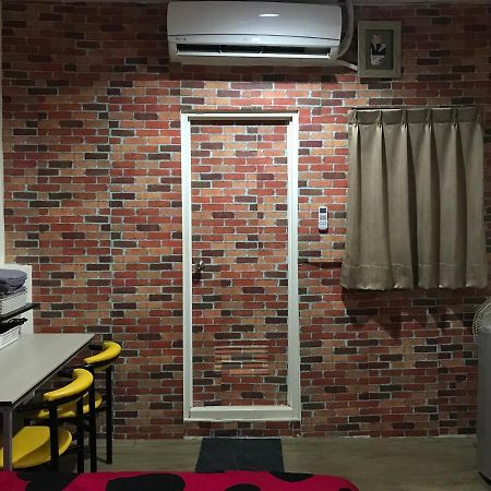Mickey House-Fuxing Taichung Exterior foto