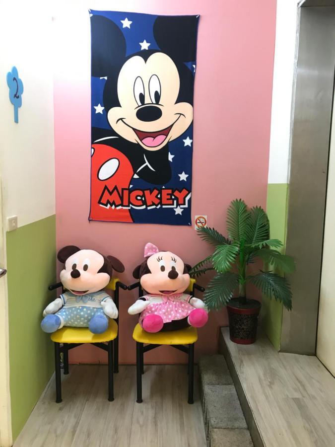 Mickey House-Fuxing Taichung Exterior foto